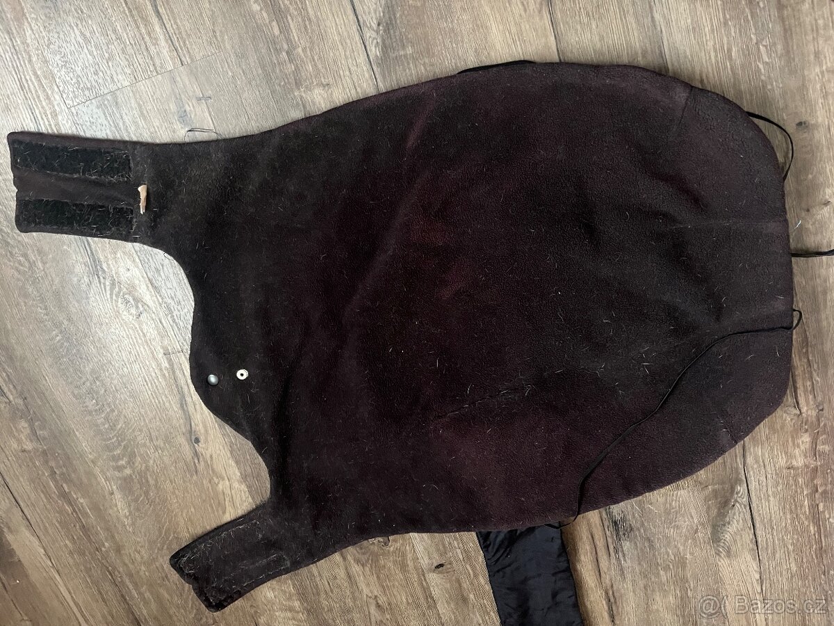 Věci na psa +- 30 kg - 16