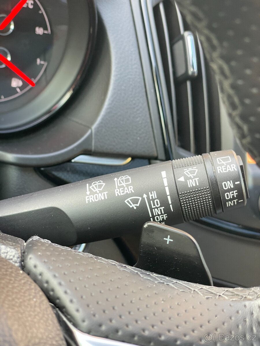 Insignia 2.0 BiTurbo,Kůže,PANO,OPC line - 16