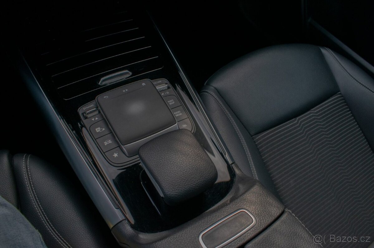 Mercedes-Benz GLA 200d A/T 110kw - 16