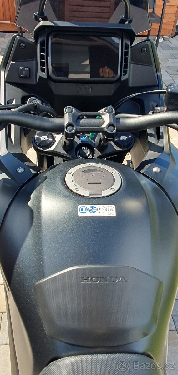 Honda NX 500, 2026 - 16