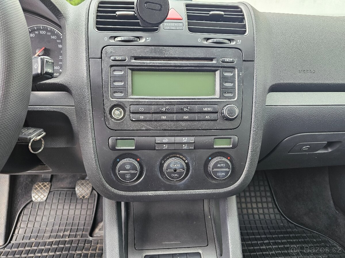 Volkswagen Jetta 1.6i - 16