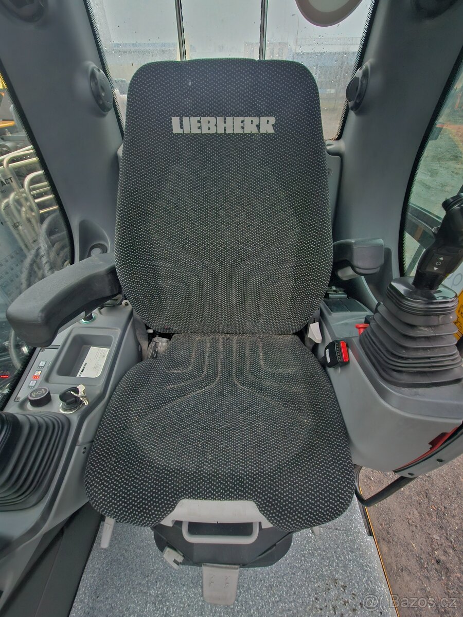 Liebherr A 912 Compact Litronic - 16