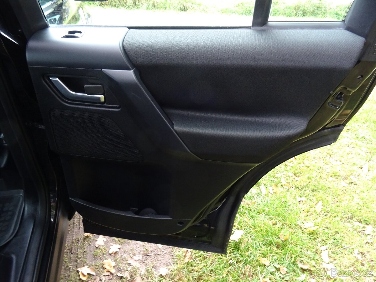 Land Rover Freelander 2.2 TD4 4x4 2x originál kola, tažné - 16