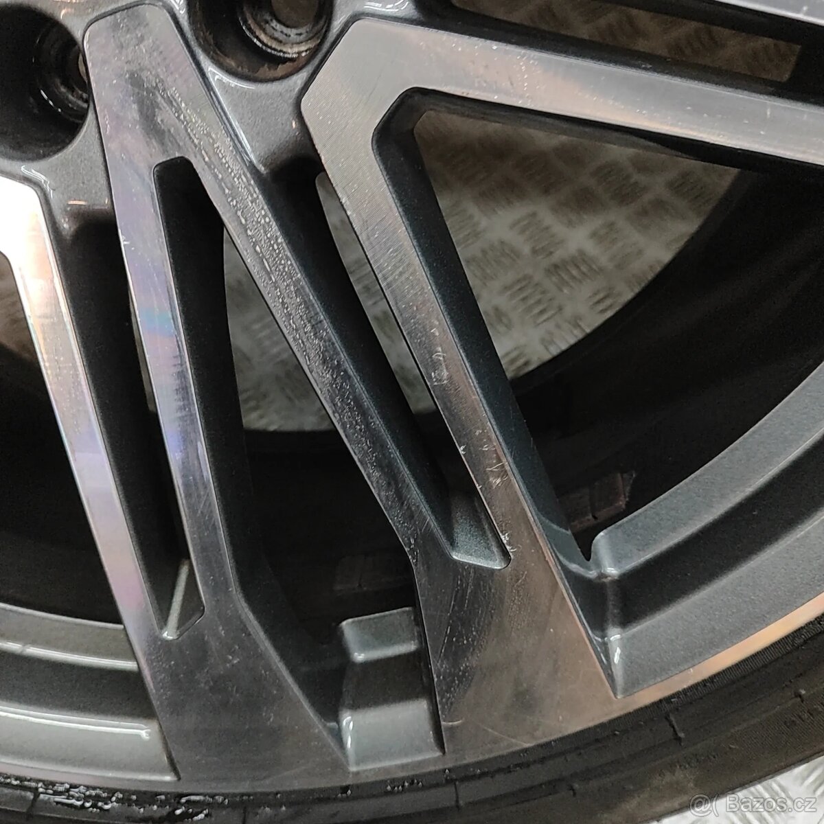 Kola AUDI Q5 (FY) 2017 - 16