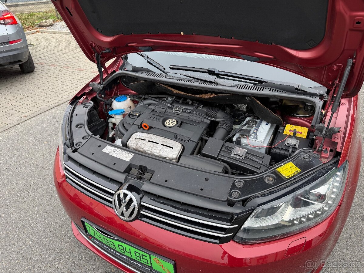 VOLKSWAGEN TOURAN 1,4 TSI, aut.DSG,BI-XENON,NAVI - 16