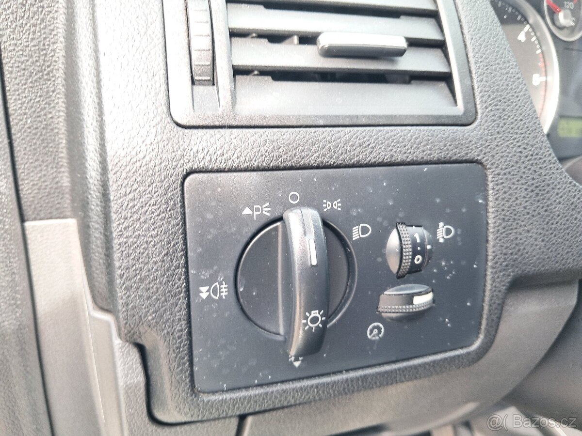 Ford Focus C-MAX 1.6TDCi/nová STK/digi klima/TZ - 16