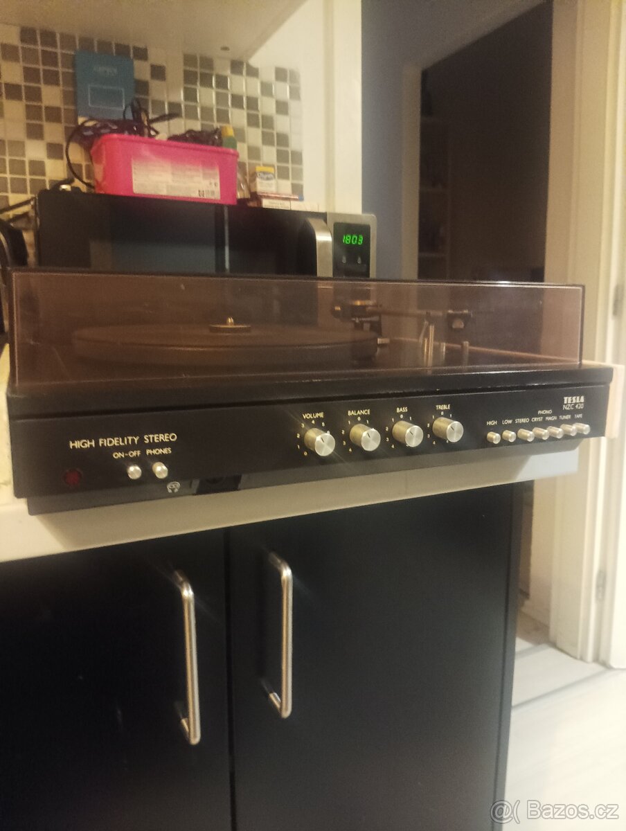 Gramofon Tesla NZC-420 - 16