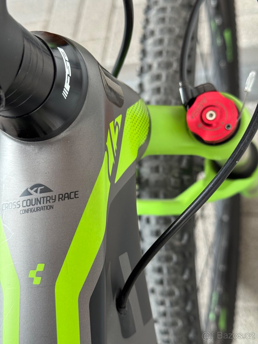 CUBE REACTION 27,5 lehčené 11,85Kg, CARBON, TOP STAV - 16