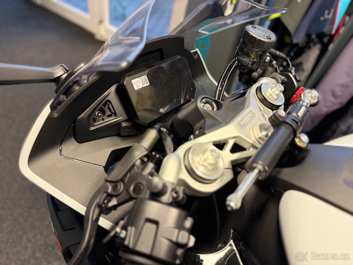 CF MOTO 675 SR-R - 16