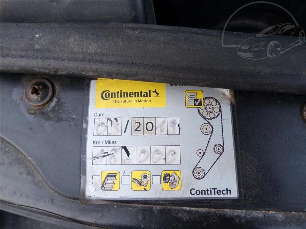 Audi A4 2,0 i AUTOMAT,TAŽNÉ ZAŘ. - 16