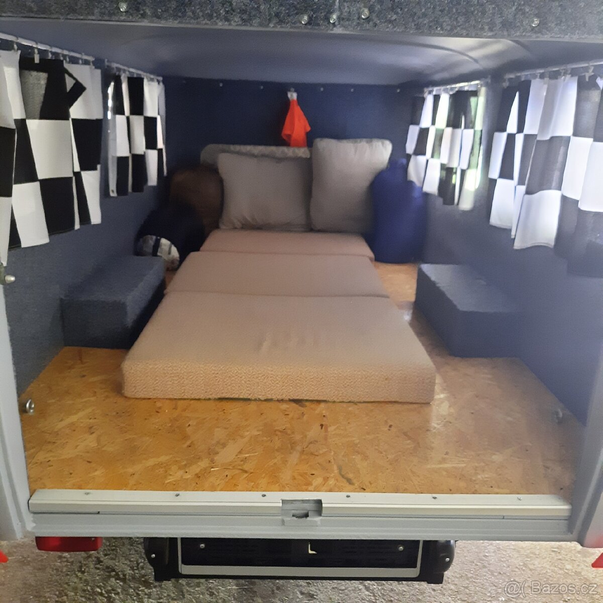 Prodám přívěsný vozík. - 16