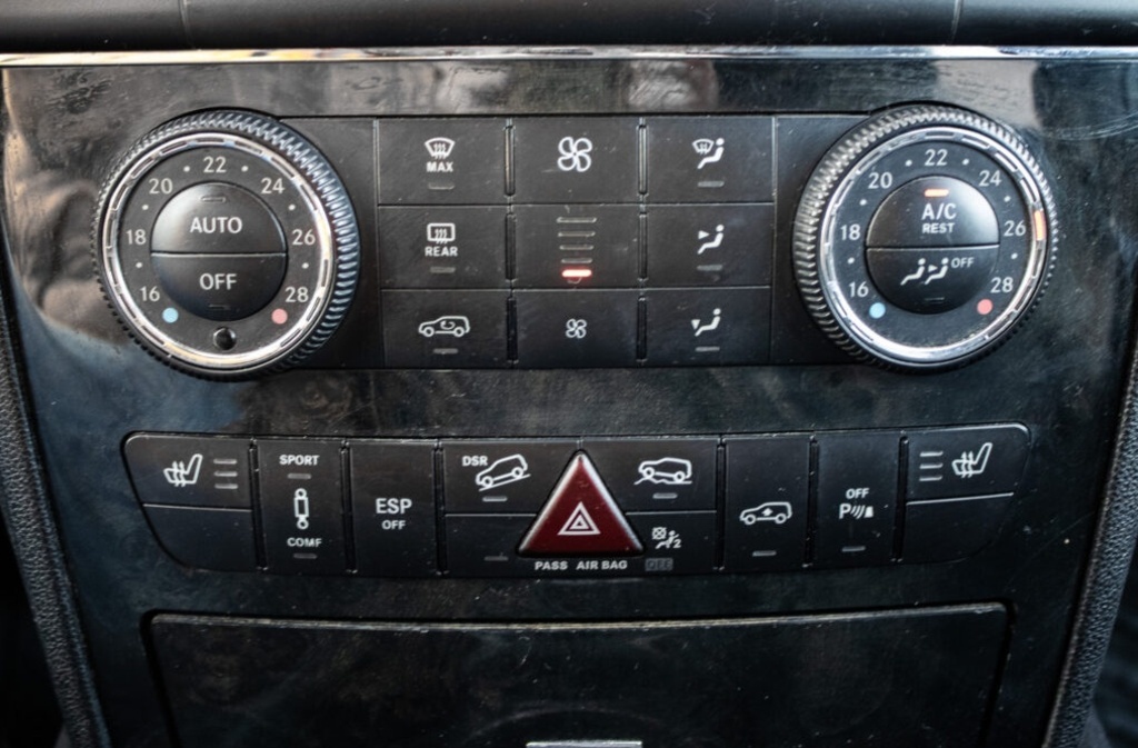 Mercedes-Benz ML 350 CDI 4MATIC, (2011) - 16