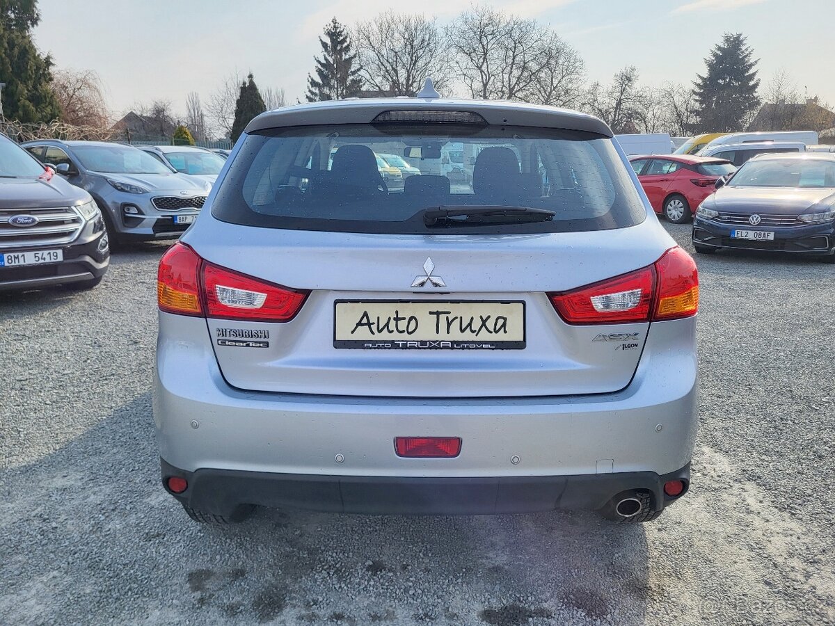 MITSUBISHI ASX 1.6 MIVEC 86kW 2WD INVITE+ ČR - MÁLO NAJETO - 16