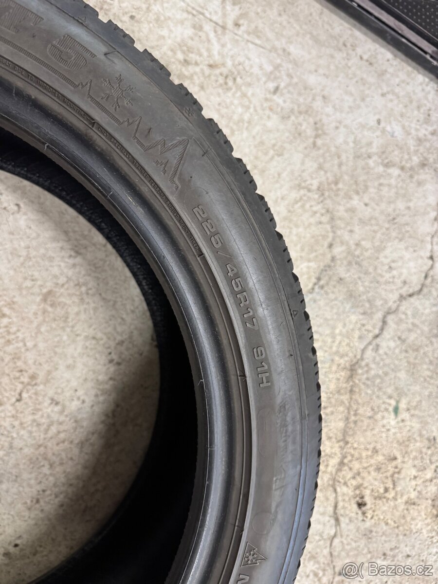 4x zimní pneumatiky, rozměr 225/45 R17 - 16