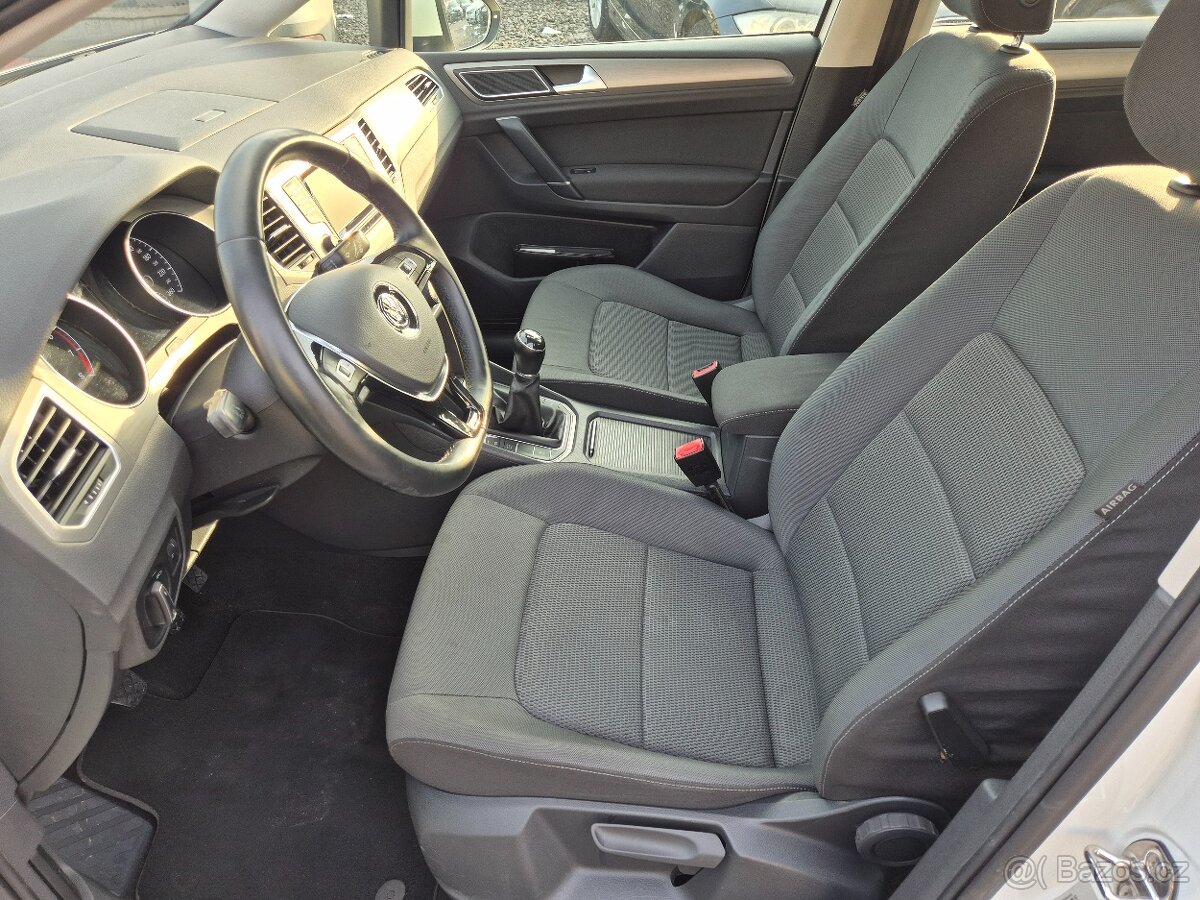 VW Golf Sportsvan,1.2TSi,81KW,KLIMA,1 MAJITEL,R.V.2015 - 16