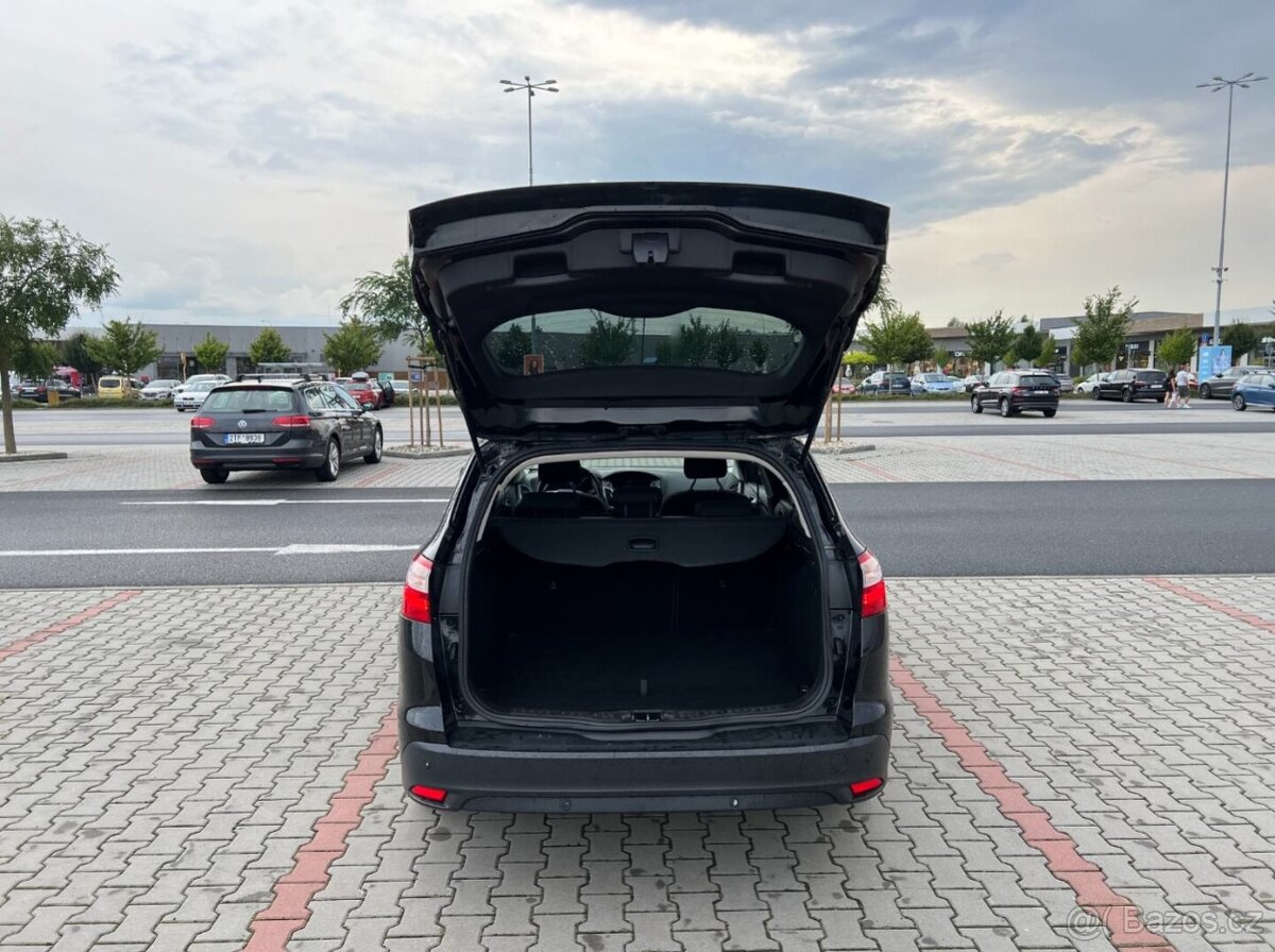 Ford Focus 1.6 TDCi 77kw digi klima NAVI - 16