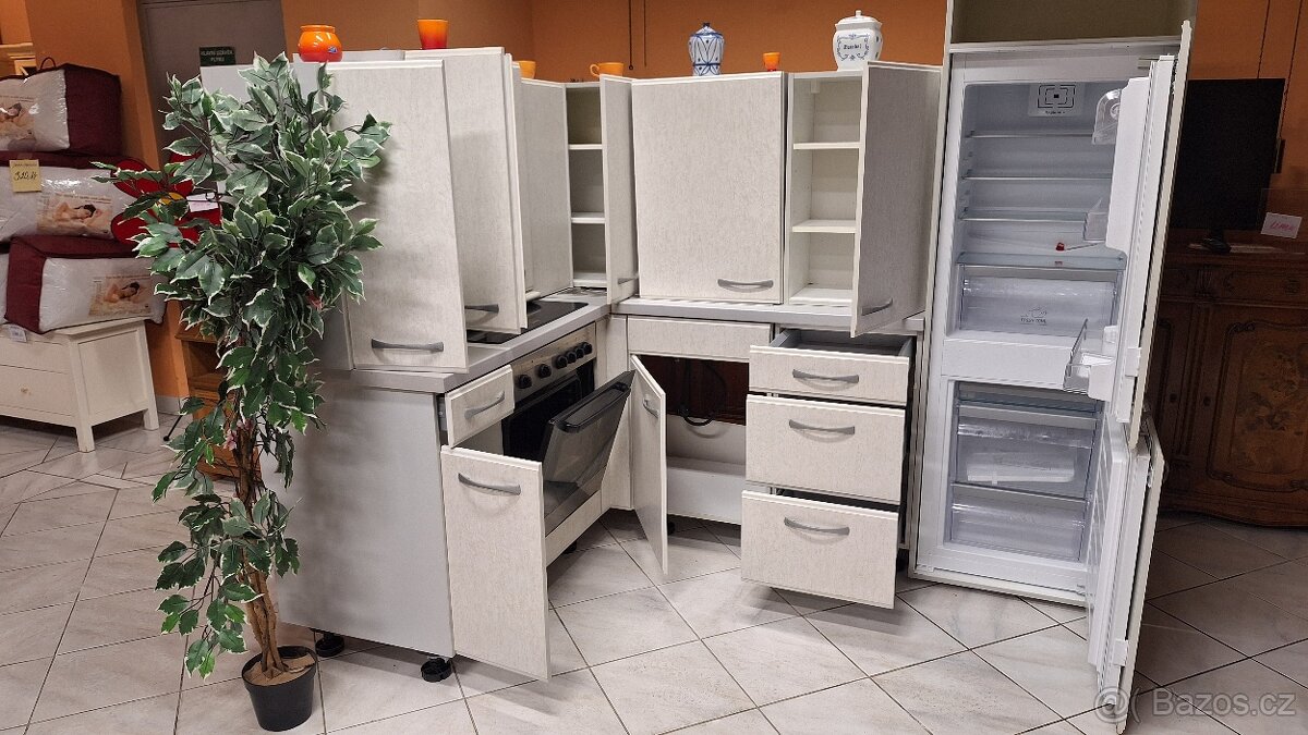 Rohová kuchyňská linka německé výroby - 16