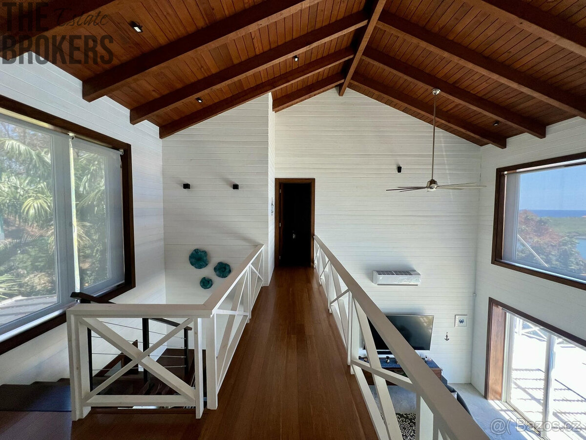 LUXURY 3BD & 3.5BT Home First Bight, Roatan - 16