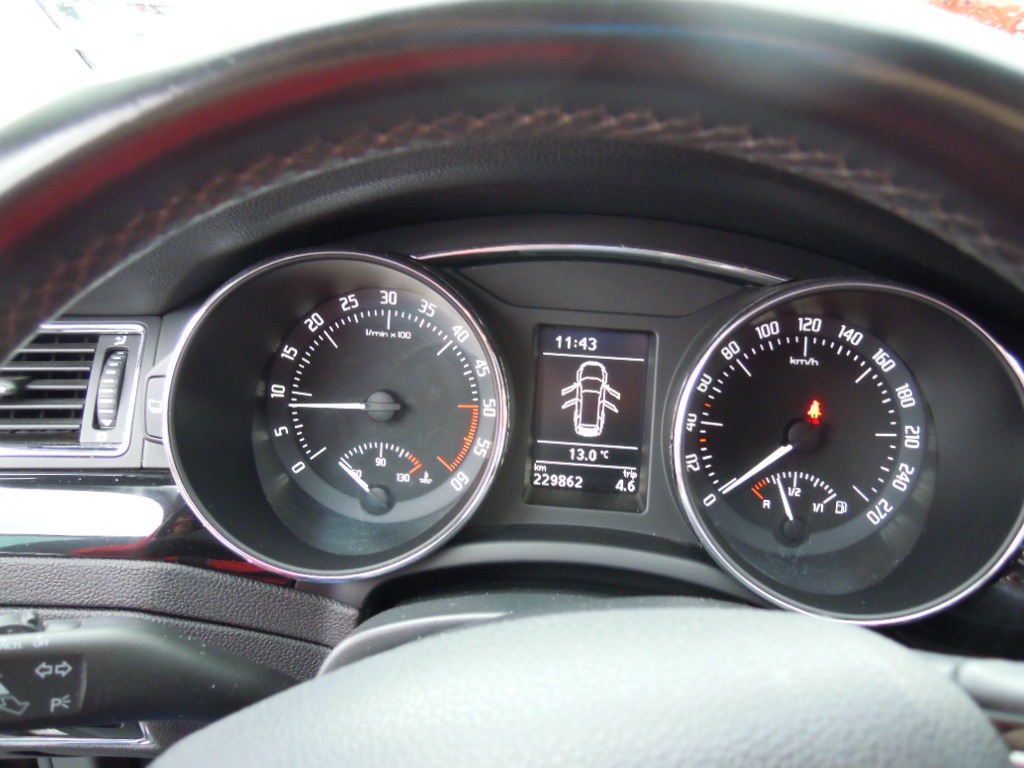 Škoda Superb 2.0TDi 4x4 103kw(140hp) r.v.9/2014 - 16