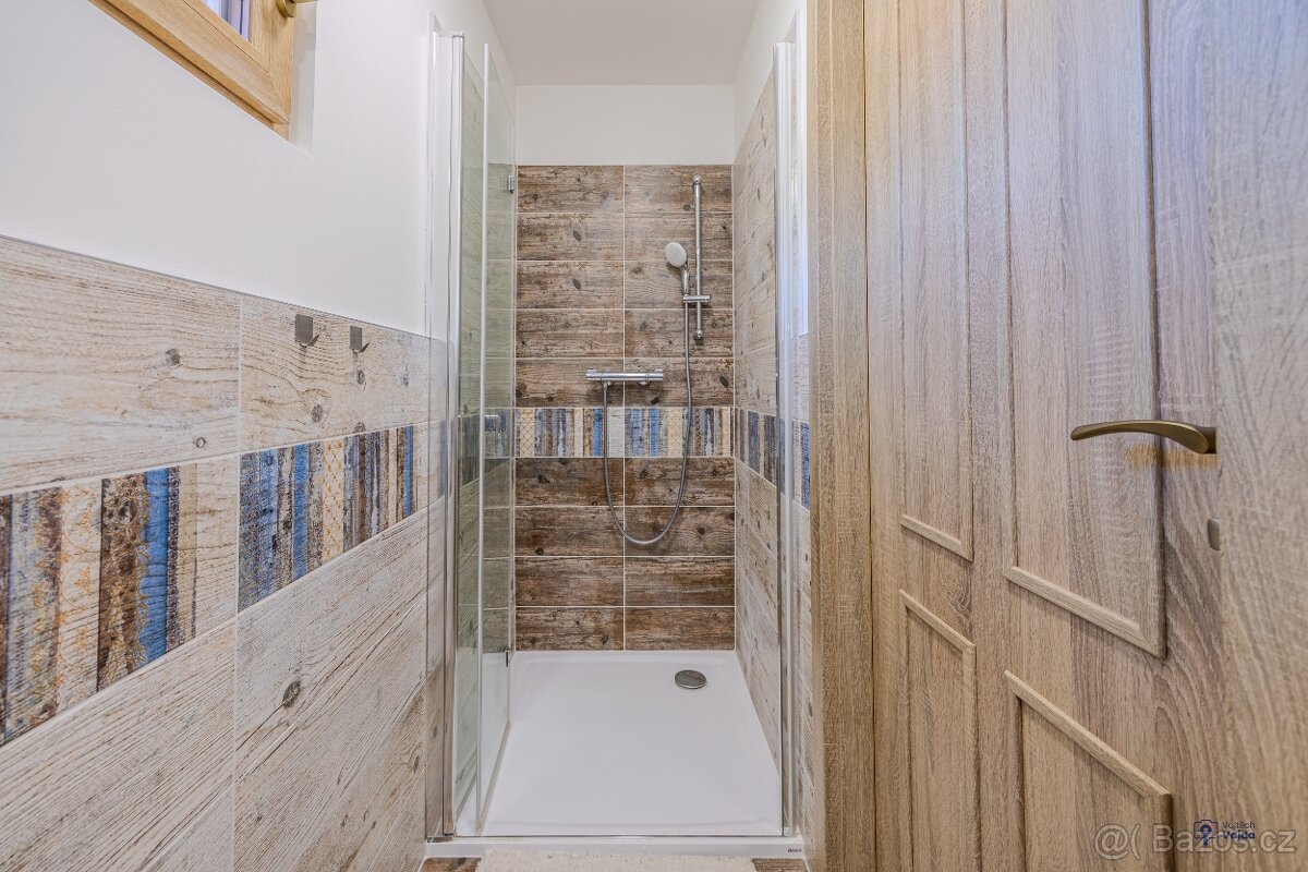 Prodej, chata s č. ev., obec Trojanovice. - 16