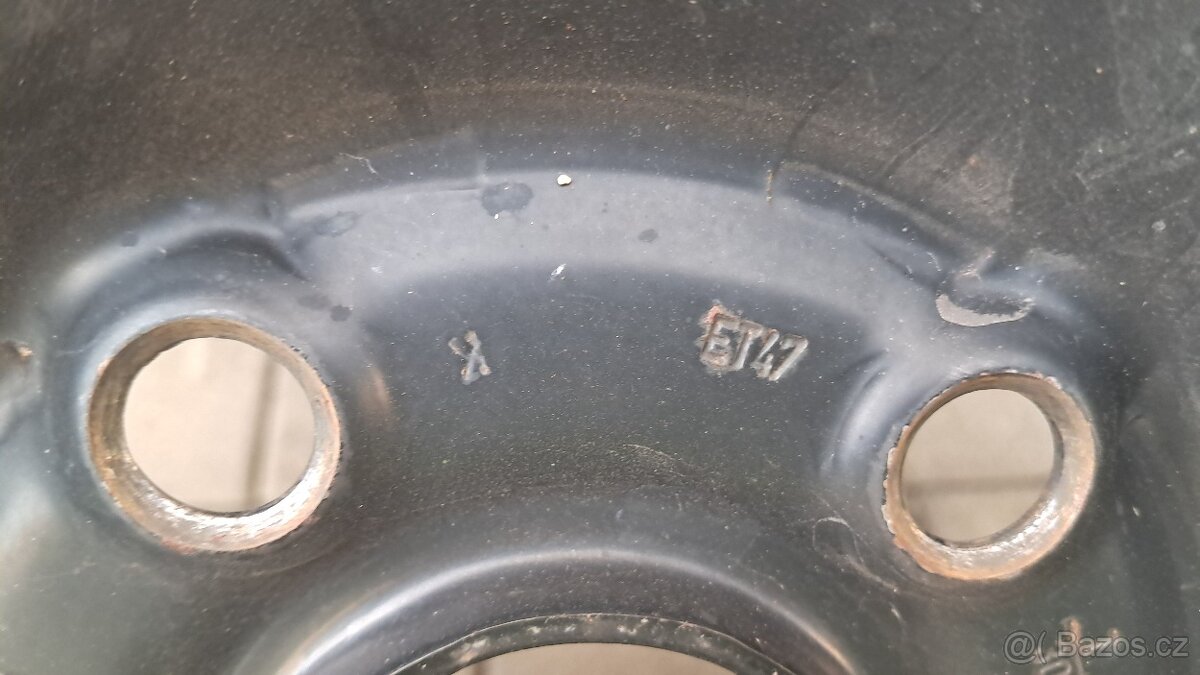 Prodám original zimní kola VW 195 65 15 5x112 - 16