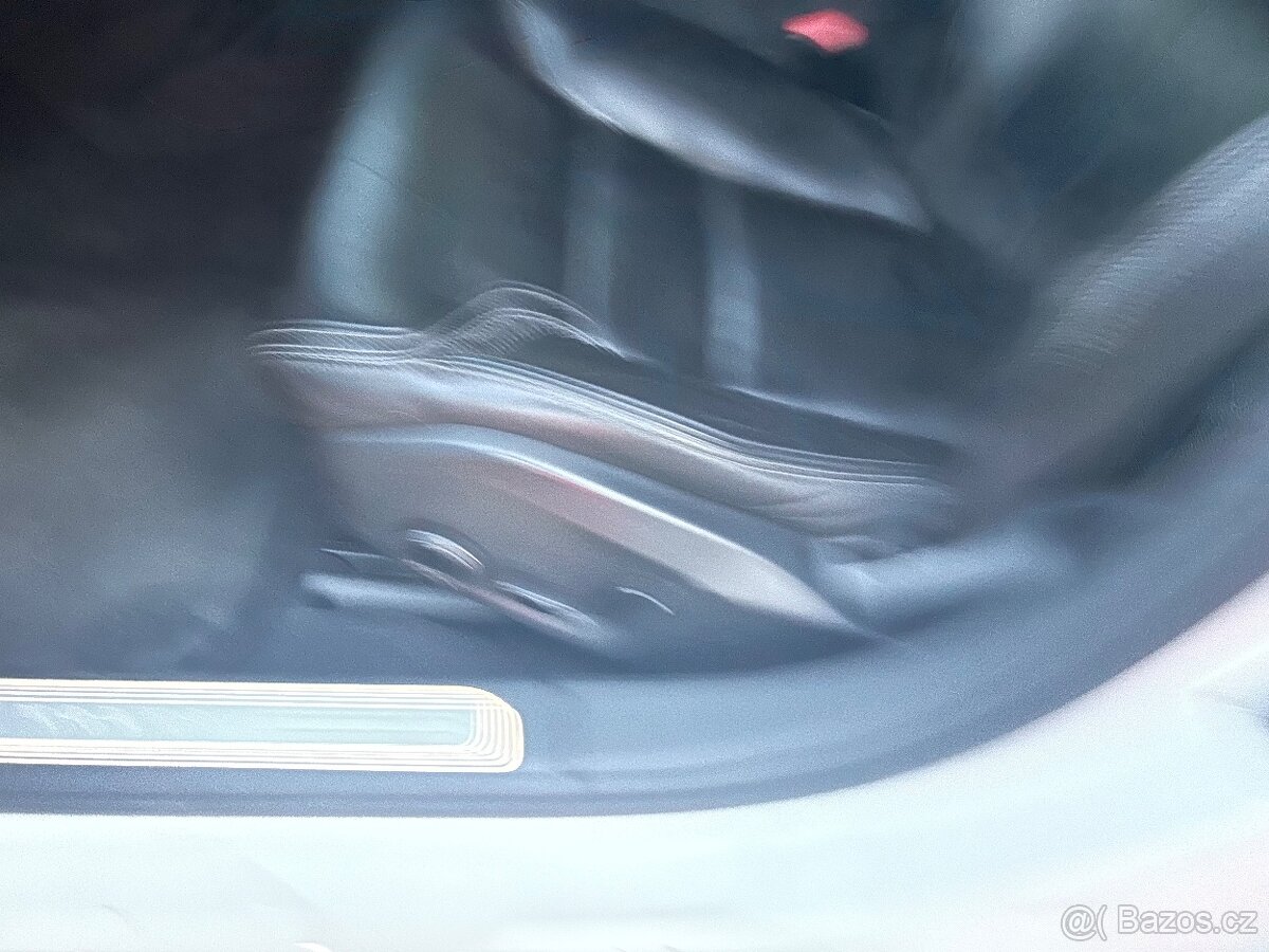 Volvo V90 D4 2.0d 140kw r.v.2017 Inscription full led Top - 16