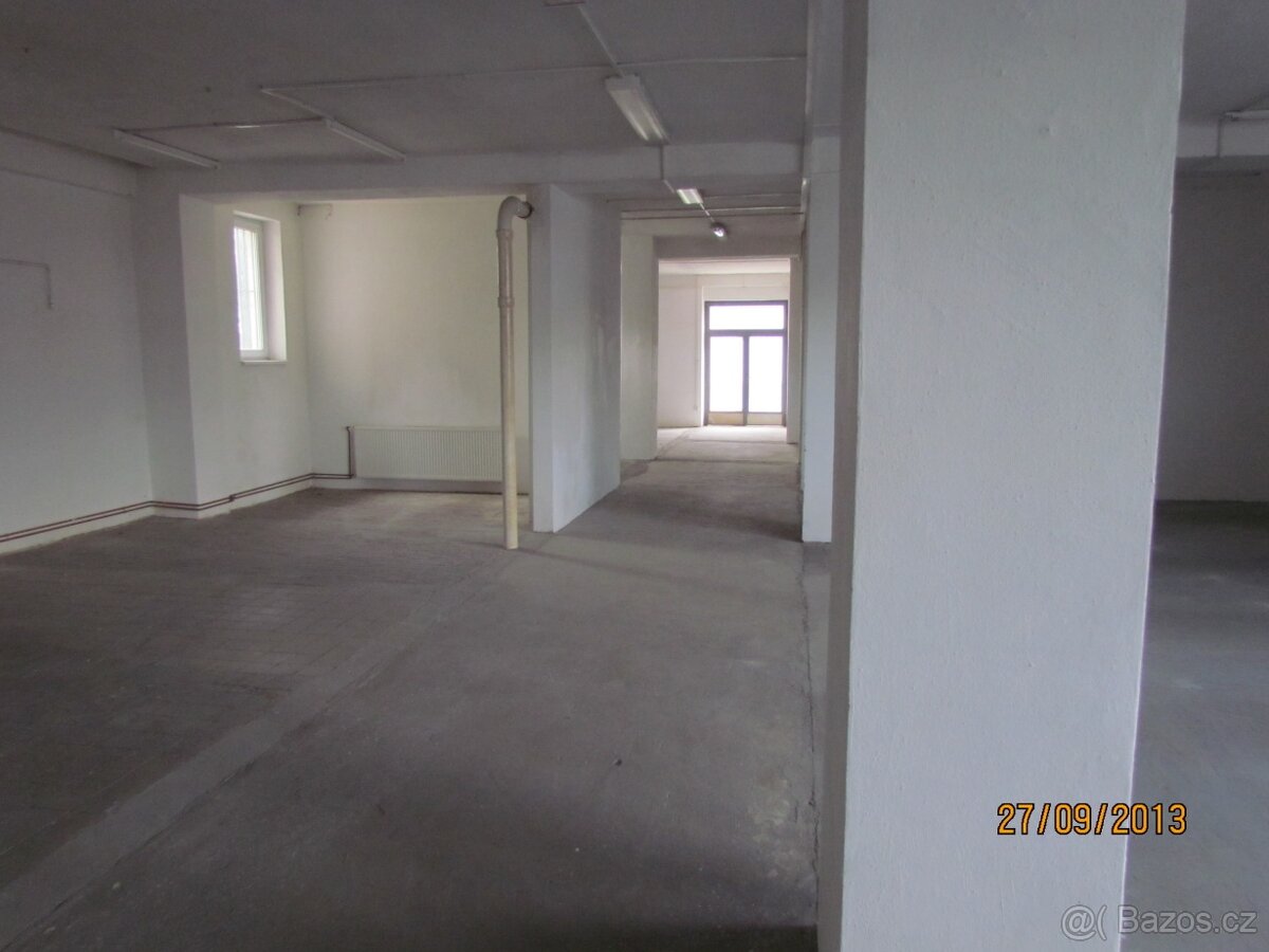 Menší areál na predaj - 16