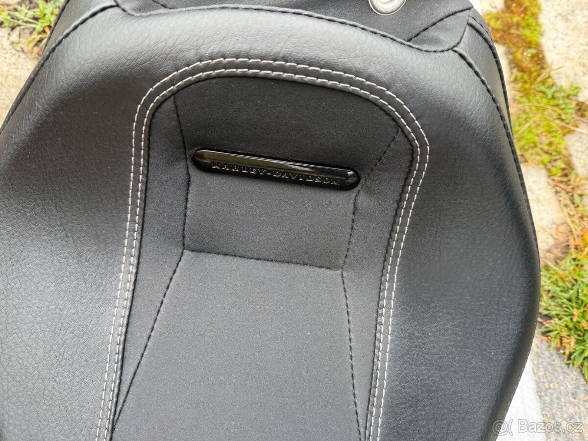 HARLEY DAVIDSON® BREAKOUT - 16