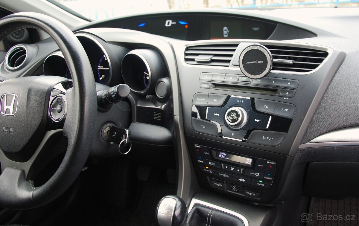 Honda Civic 1.6 i-DTEC - 2.maj,SERVISKA,původ ČR,98000 km - 16