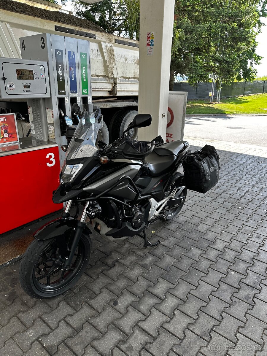 Honda NC750x DCT - 16