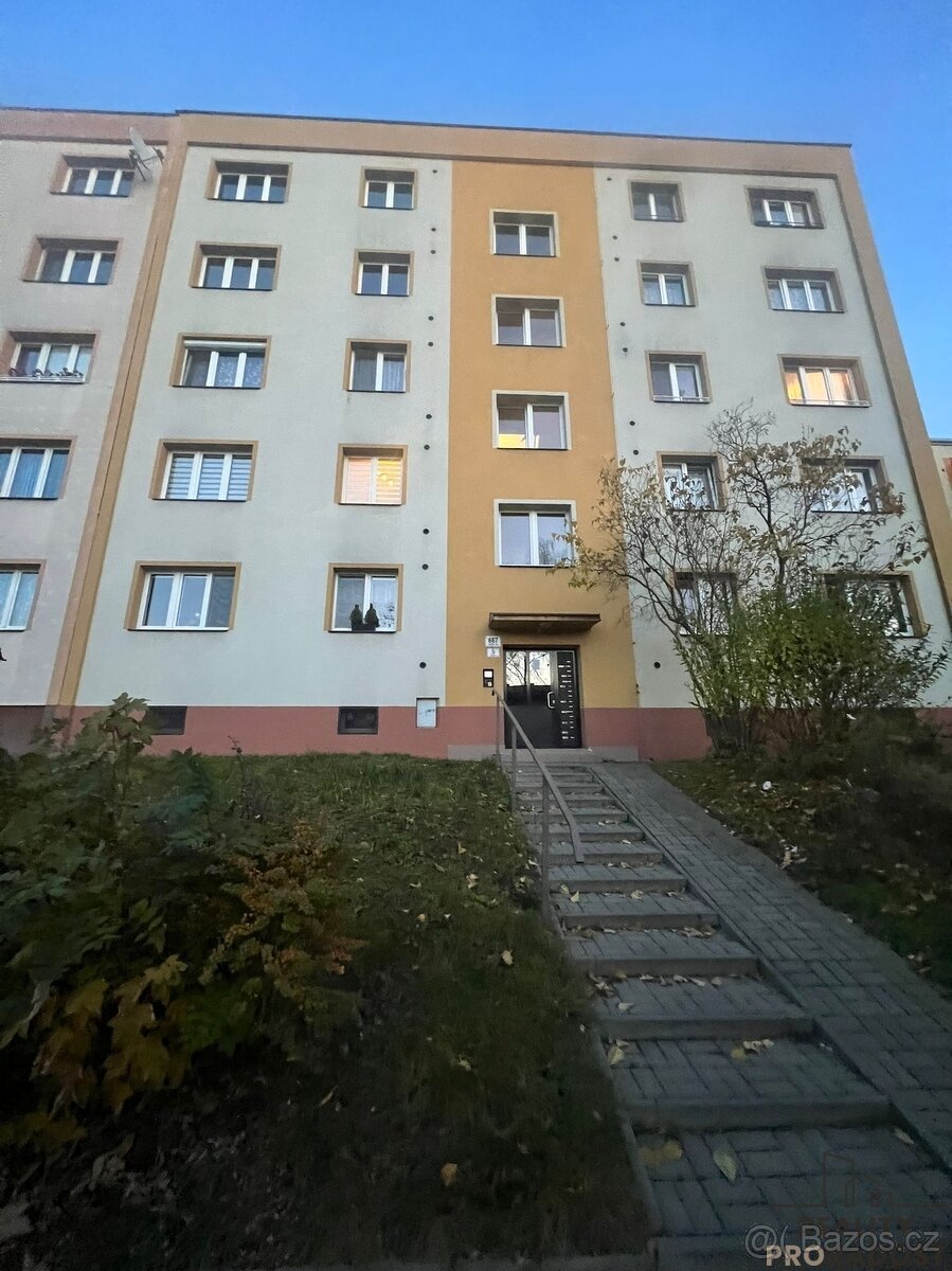 Moderně zrekonstruovaný byt 2+1, 56 m² s balkonem - 16
