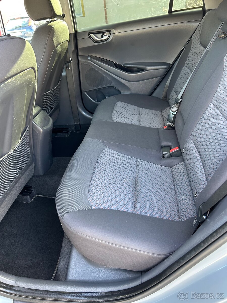 HYUNDAI IONIQ elektric - 16