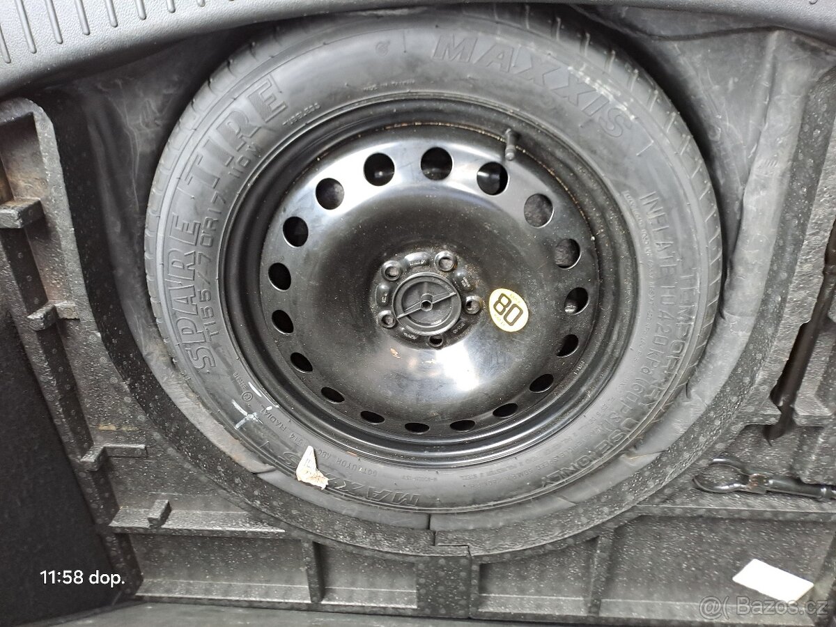 FORD KUGA 2.0TDCi 4x4 100kW TOP CENA, TAŽNÉ, VABAVA - 16