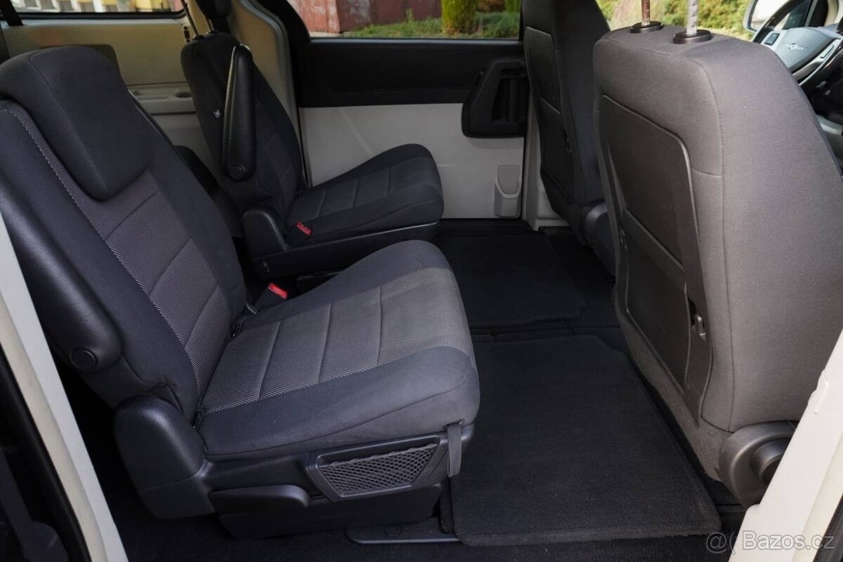 Chrysler Voyager 2.8 CRD - 16