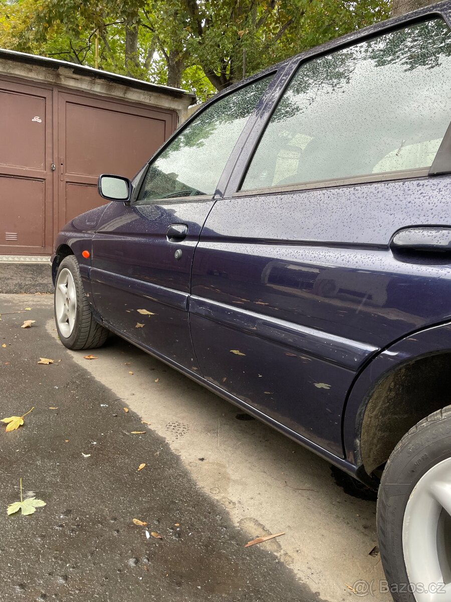 Ford escort 1.6 16V - 16