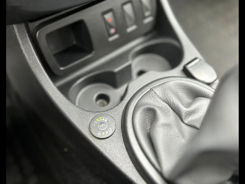 Dacia Duster, Dacia Duster 1.6 SCe BA+LPG - 16