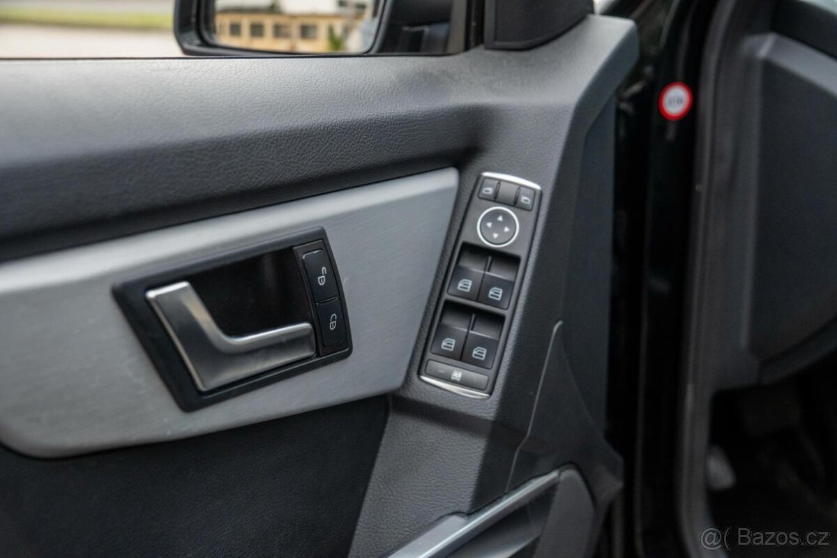 Mercedes Benz GLK 350 - 16