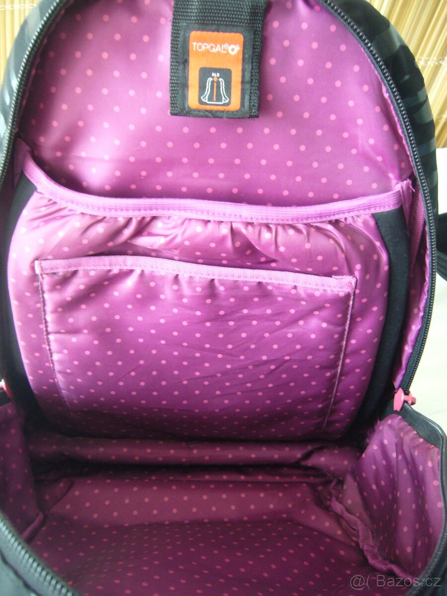 Prodám 2 studentské batohy - 16