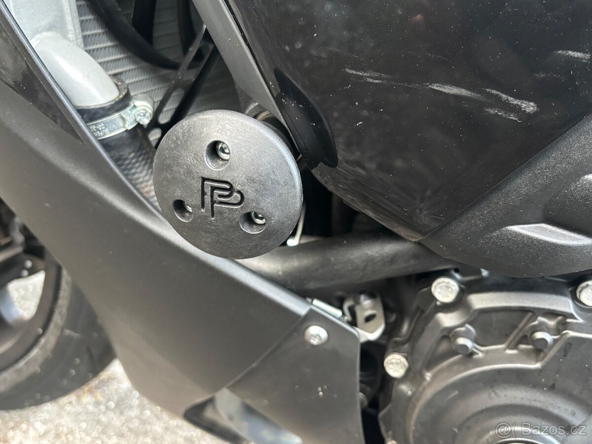 Yamaha R1 2018 najeto 3600 km - 16