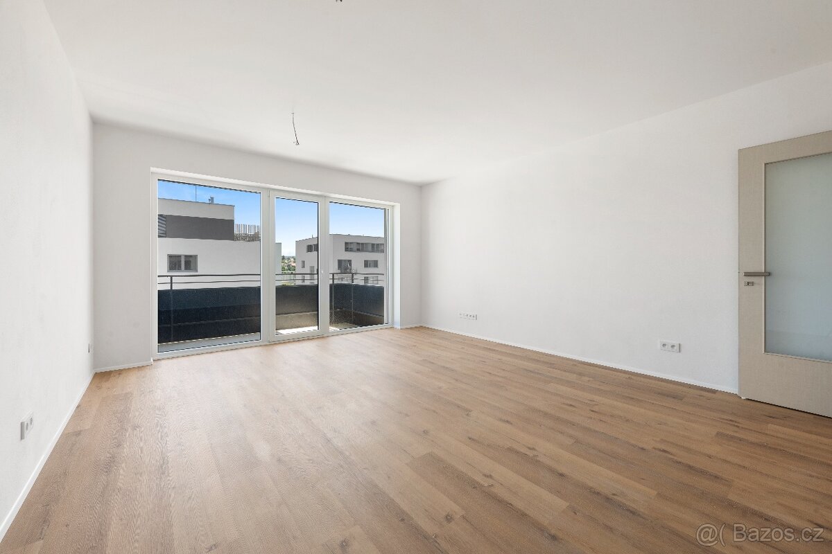 Litomyšl , 2kk, balkon, sklep, komora, garážové stání v domě - 16