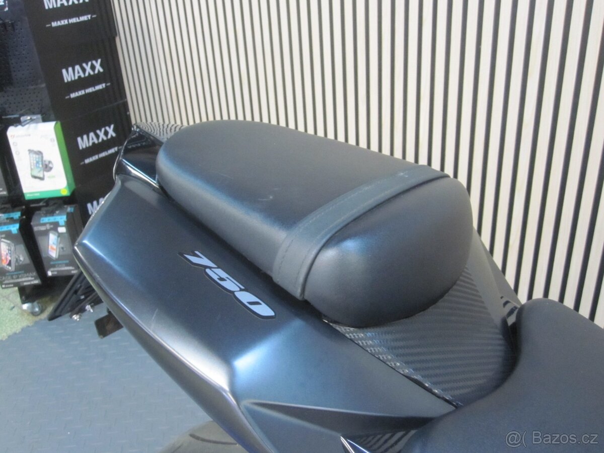 Suzuki GSX-R 750 - 16