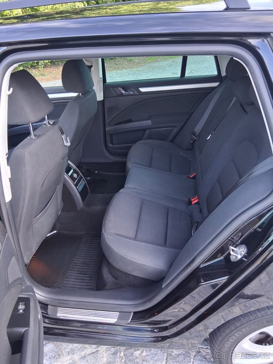 Škoda Superb 2 facelift 2,0 TDI 125 kW 4x4 - 16