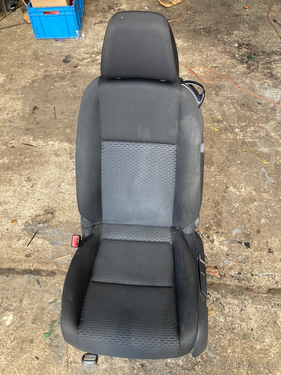 Díly volkswagen Golf 6 1,4l 59kw - 16