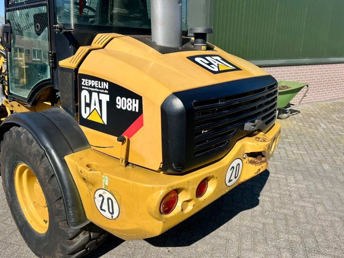 Klouboví nakladač CAT 908H žluté České SPZ - 16