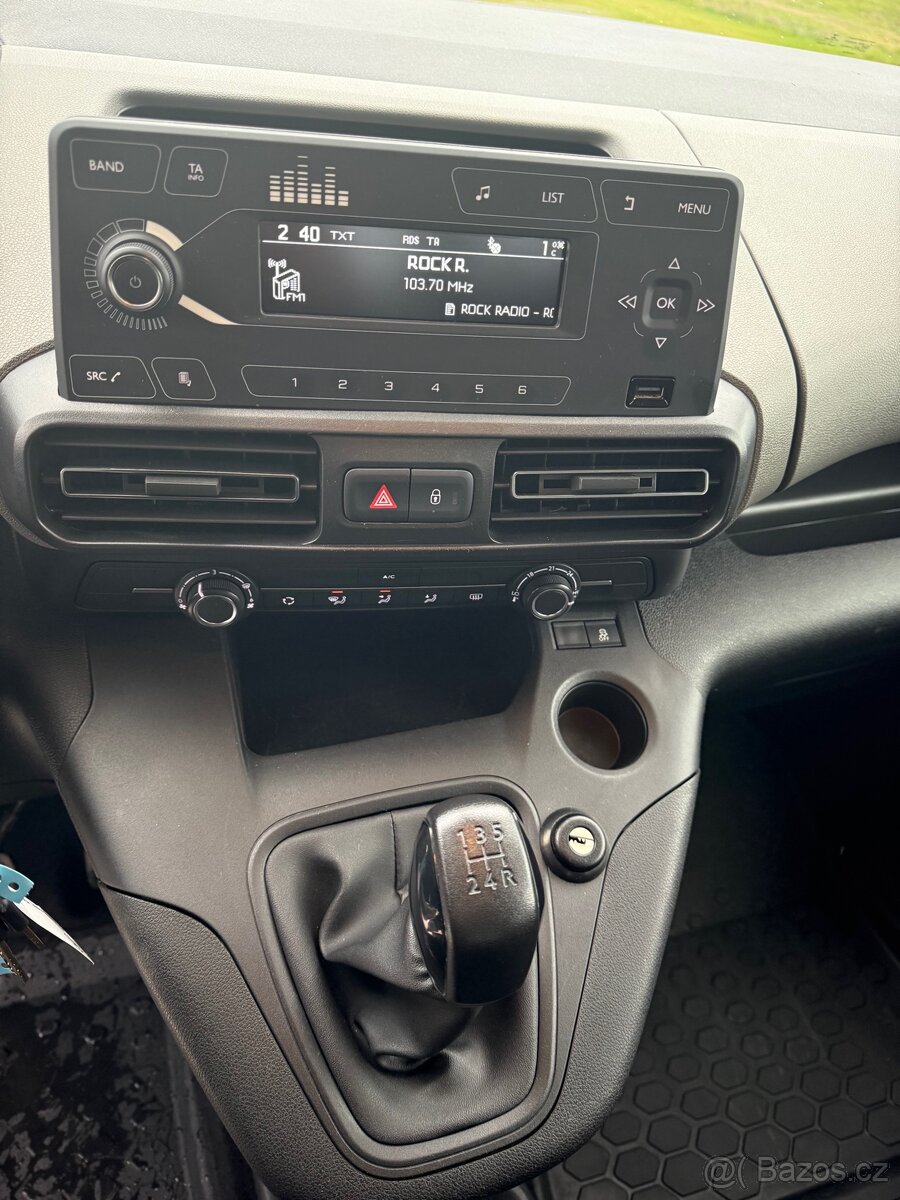 Peugeot Rifter, 1.5 BlueHDI 100 S&S,7-míst,DPH, ČR - 16