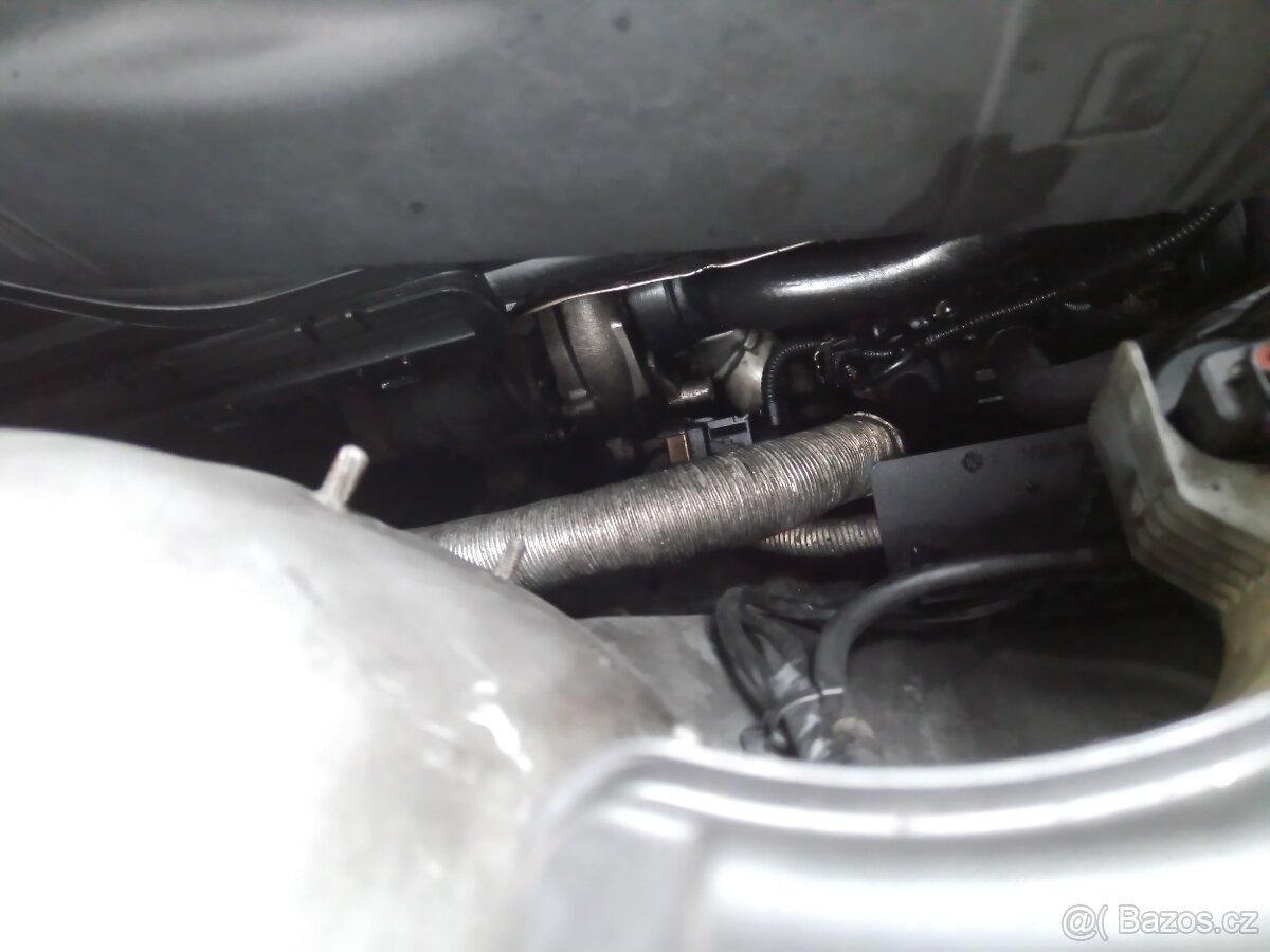 E46 330D coupe 150kw ,nová stk - 16