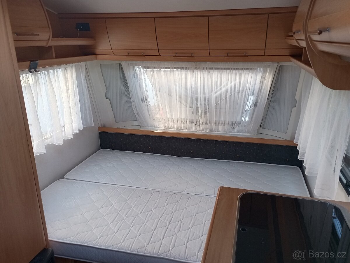 Chateau 403C r.v.2001 el.mover+markýza - 16