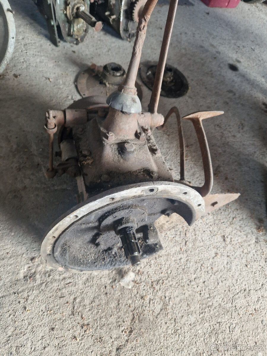 Praga - soubor náhradních dílů - 16