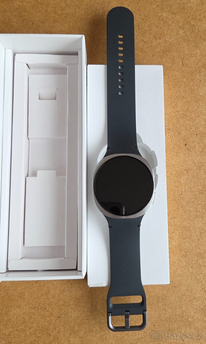 Samsung Galaxy Watch8 44 mm LTE Stříbrné ZÁNOVNÍ - 16