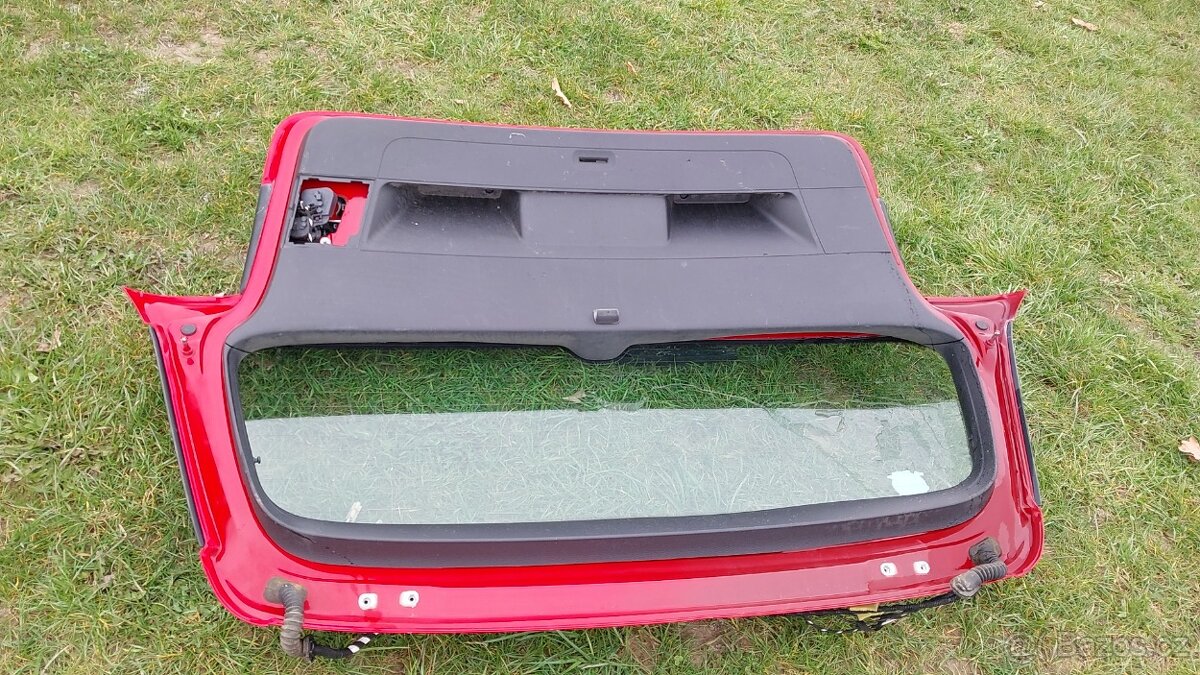 Volkswagen Golf 6 – Dveře kufru - 16